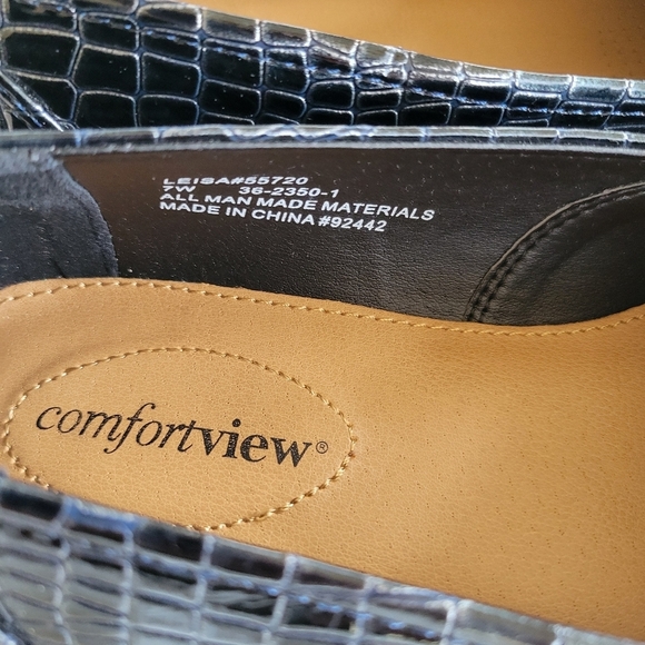 Comfortview Women's Black Loafers - Picture 4 of 11